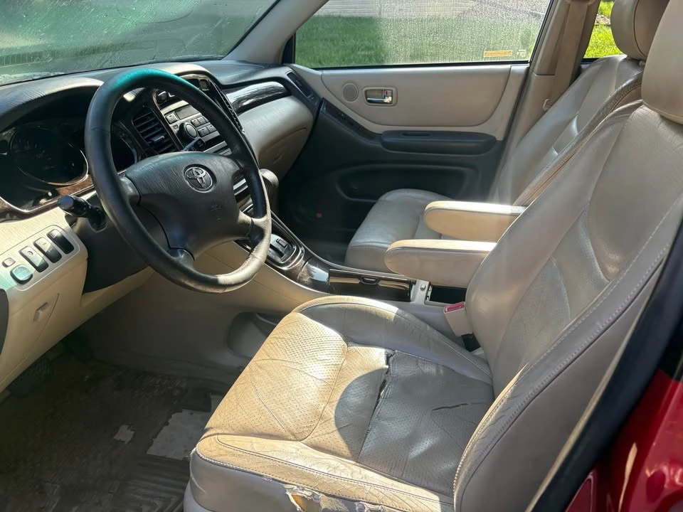 2002 Toyota Highlander - Image 2 of 4