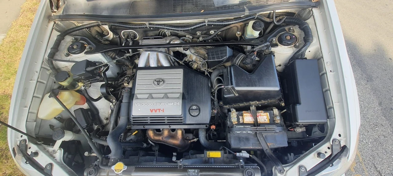 2002 Toyota Highlander - Image 11 of 18