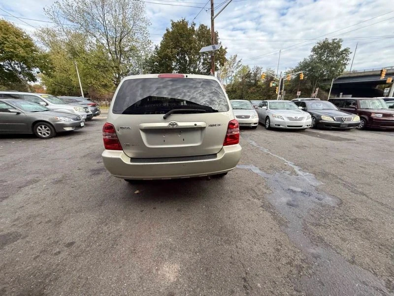 2002 Toyota Highlander - Image 12 of 12