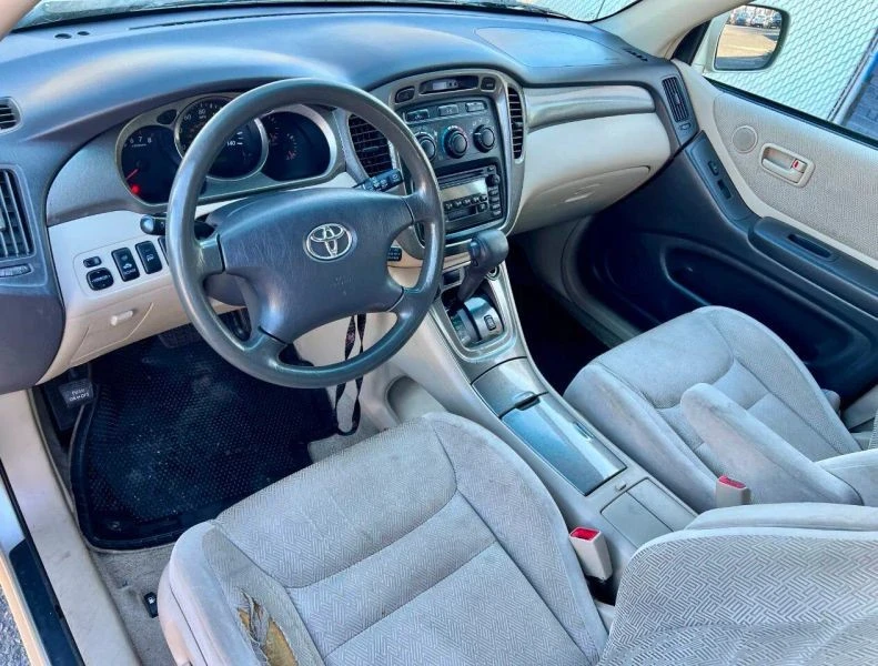2002 Toyota Highlander - Image 4 of 12
