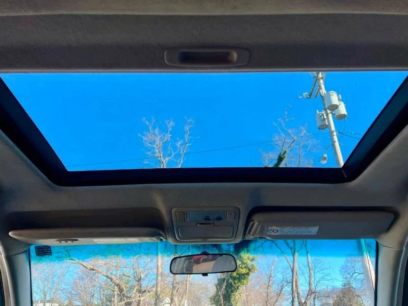2002 Toyota Highlander - Image 10 of 12