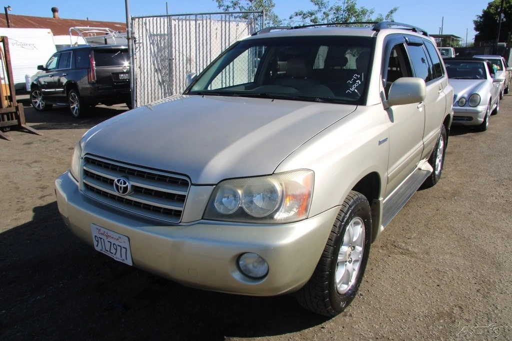 2002 Toyota Highlander - Image 2 of 21