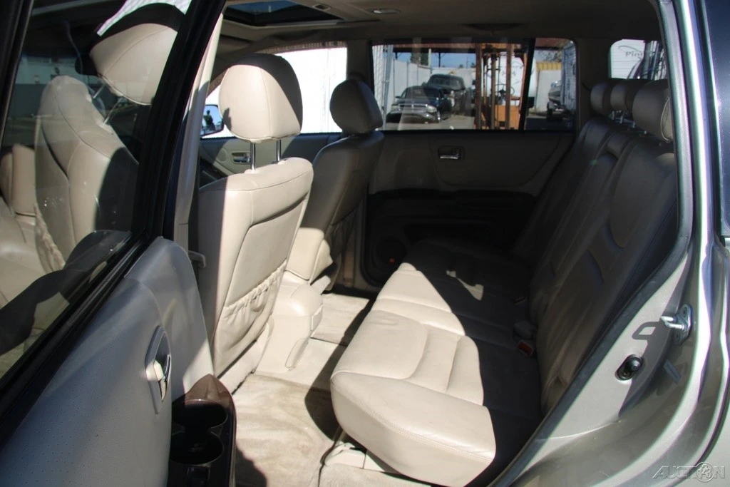 2002 Toyota Highlander - Image 20 of 21