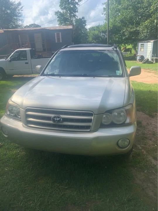 2002 Toyota Highlander - Image 2 of 8