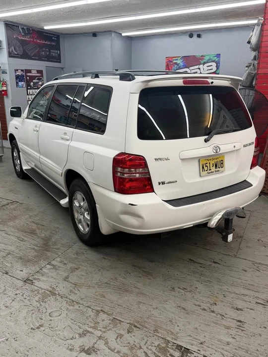 2002 Toyota Highlander - Image 11 of 13