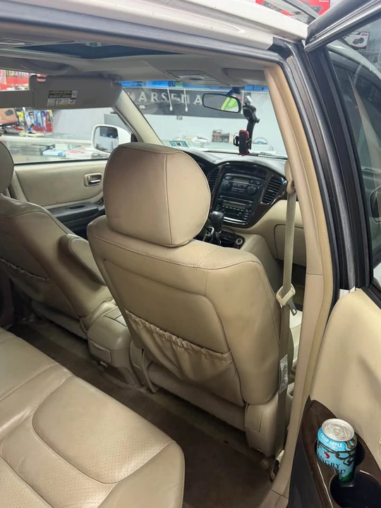 2002 Toyota Highlander - Image 6 of 13