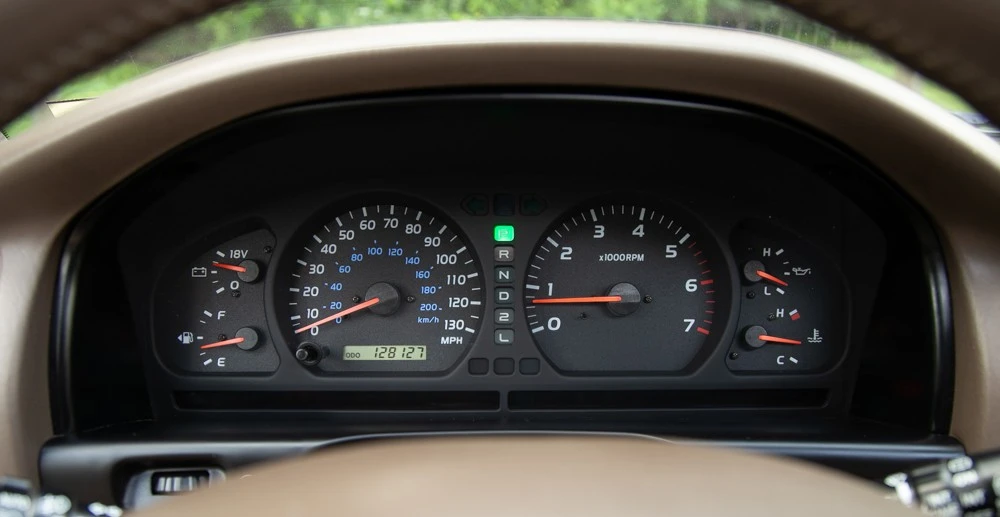 2002 Toyota J100 Land Cruiser - Image 14 of 19