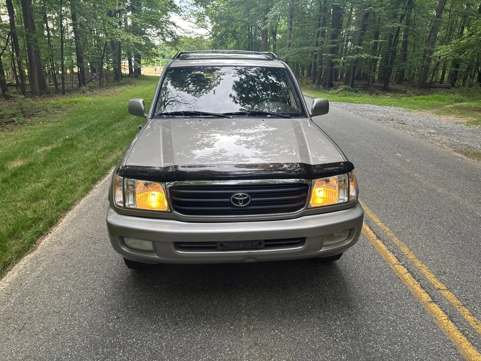 2002 Toyota J100 Land Cruiser - Image 8 of 31
