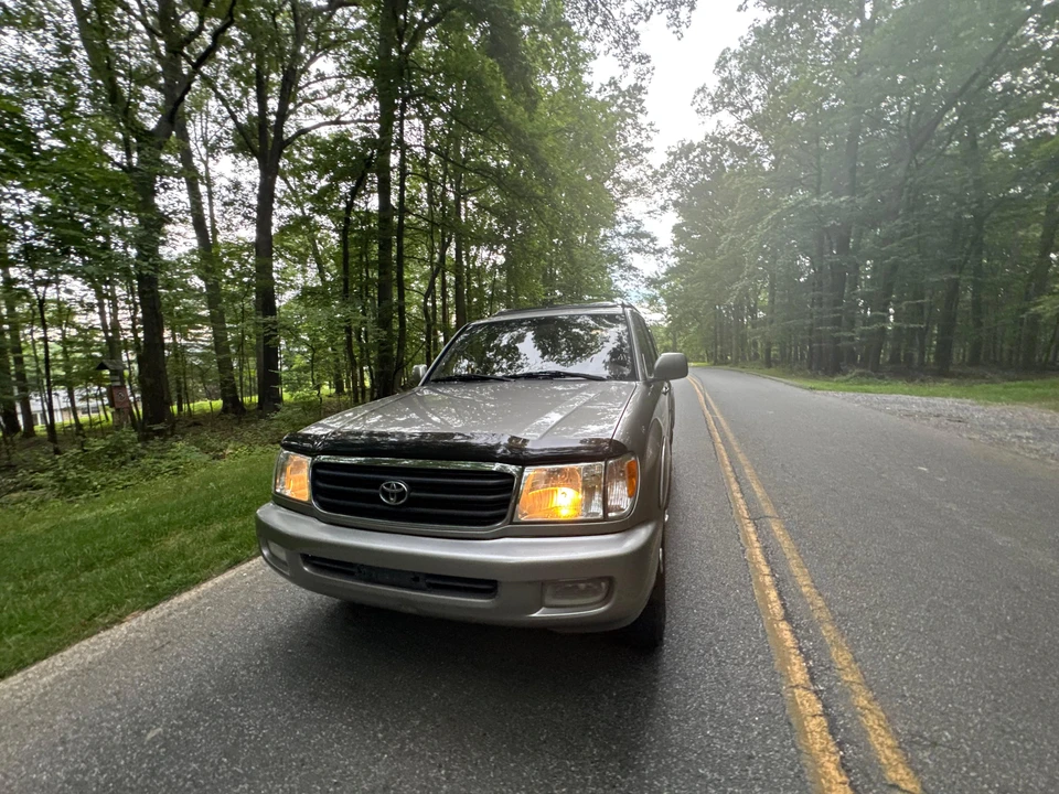 2002 Toyota J100 Land Cruiser - Image 10 of 31