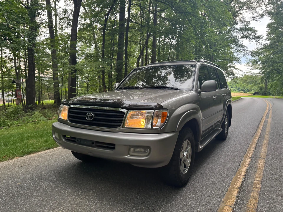 2002 Toyota J100 Land Cruiser - Image 11 of 31