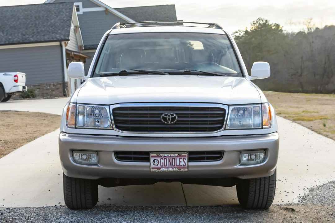 2002 Toyota J100 Land Cruiser - Image 2 of 31