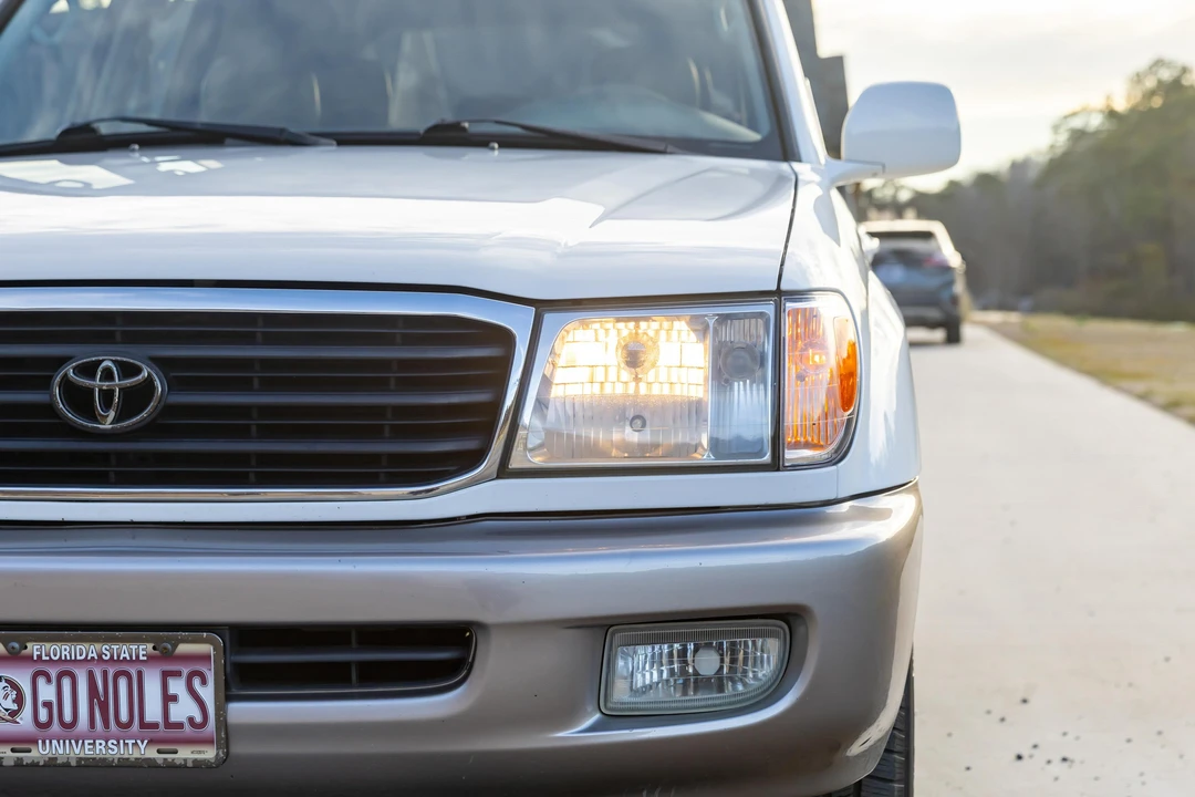 2002 Toyota J100 Land Cruiser - Image 15 of 31
