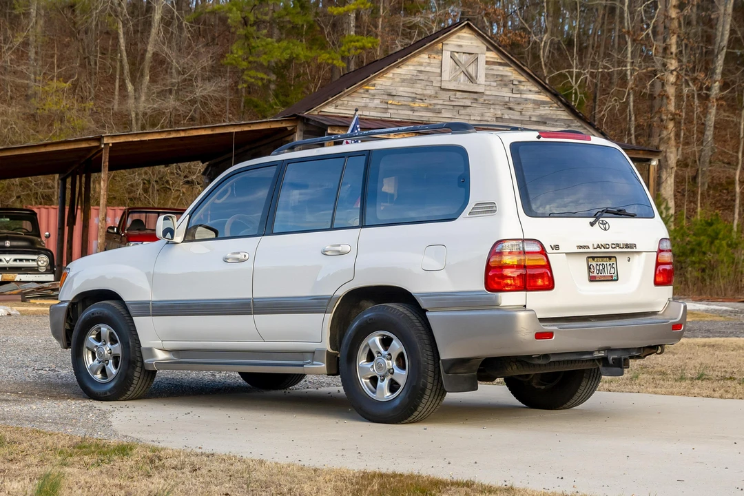 2002 Toyota J100 Land Cruiser - Image 8 of 31