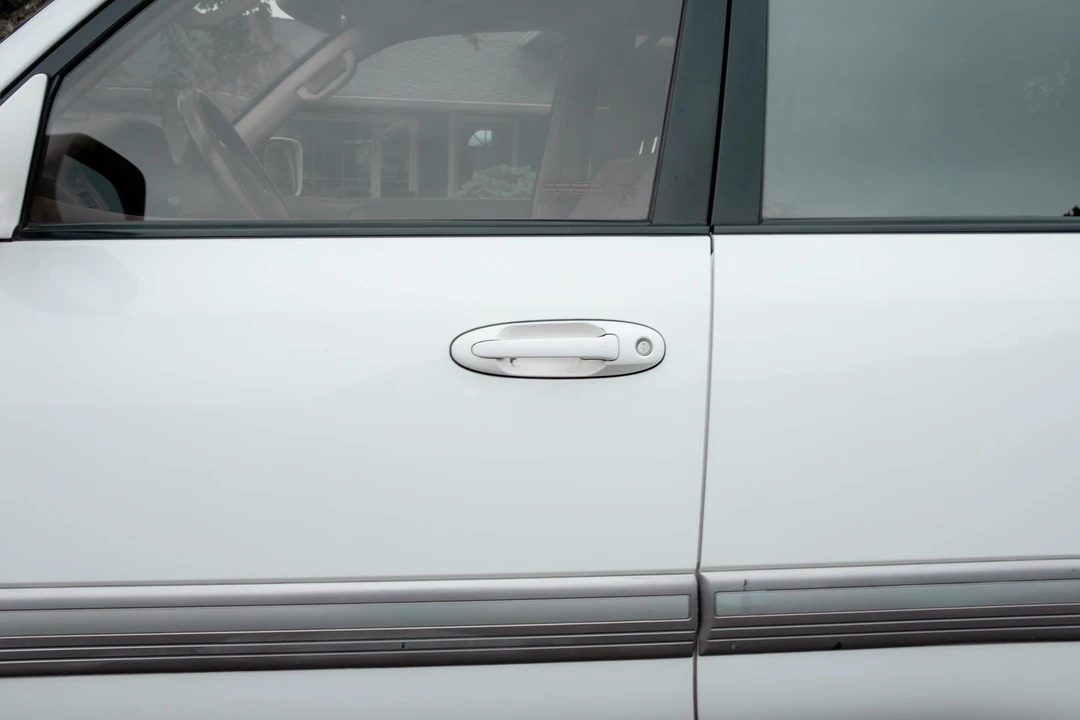 2002 Toyota J100 Land Cruiser - Image 16 of 31