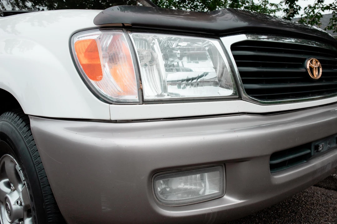 2002 Toyota J100 Land Cruiser - Image 13 of 31