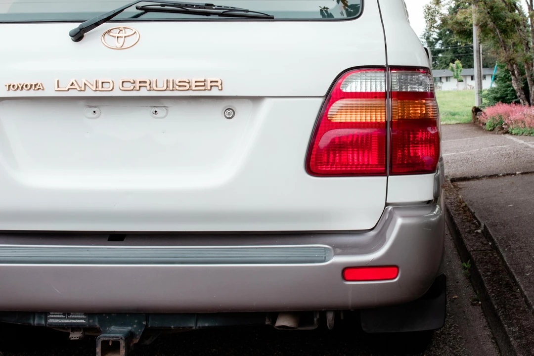 2002 Toyota J100 Land Cruiser - Image 24 of 31