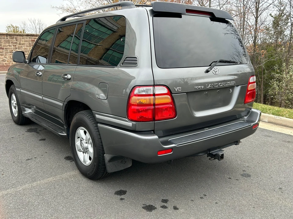 2002 Toyota J100 Land Cruiser - Image 7 of 31