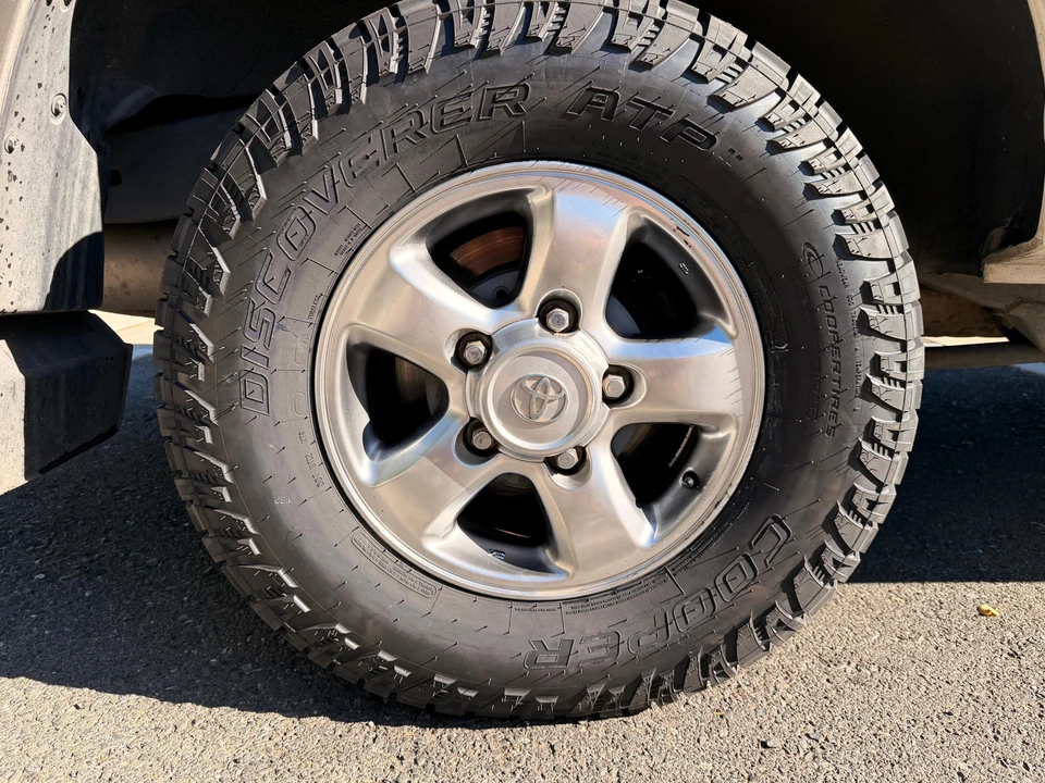 2002 Toyota J100 Land Cruiser - Image 25 of 31
