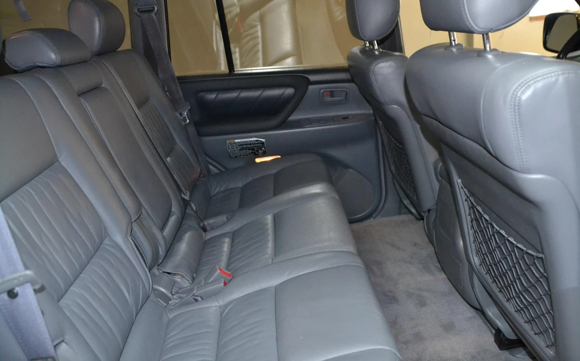 2002 Toyota J100 Land Cruiser - Image 9 of 10