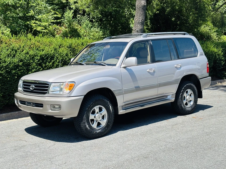 2002 Toyota J100 Land Cruiser - Image 8 of 31