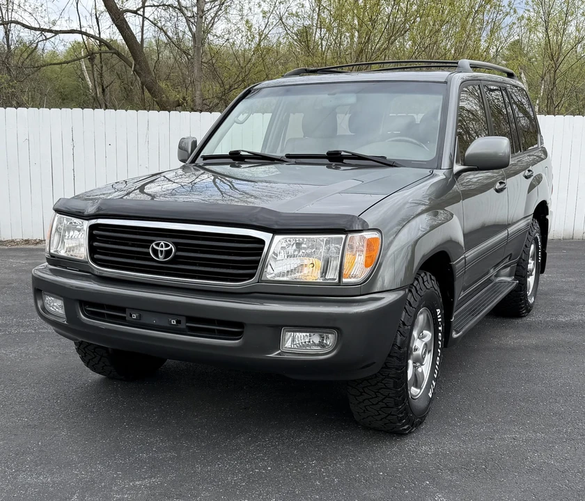 2002 Toyota J100 Land Cruiser - Image 2 of 31
