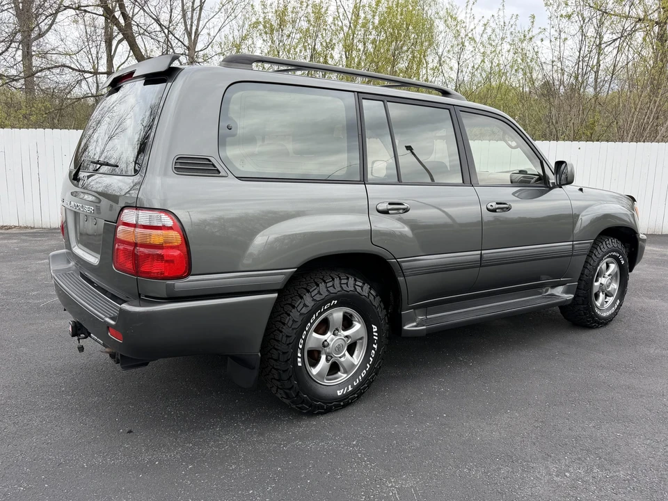 2002 Toyota J100 Land Cruiser - Image 23 of 31