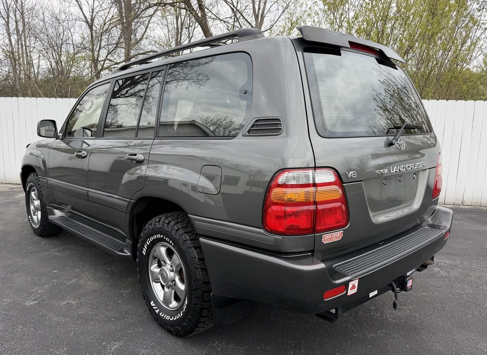 2002 Toyota J100 Land Cruiser - Image 10 of 31