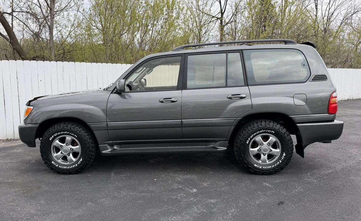 2002 Toyota J100 Land Cruiser - Image 7 of 31
