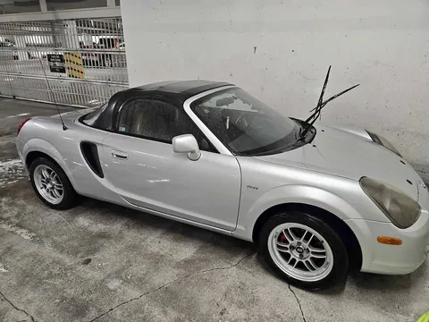 2002 Toyota MR2 Spyder