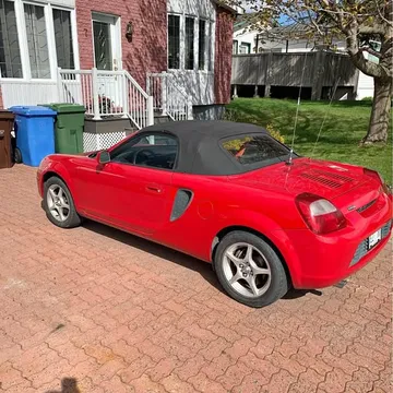 2002 Toyota MR2