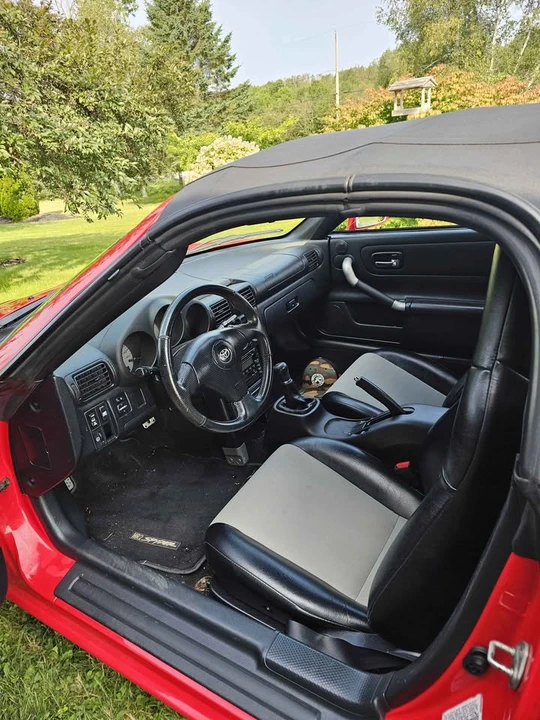 2002 Toyota MR2 Spyder/MR-S - Image 7 of 7
