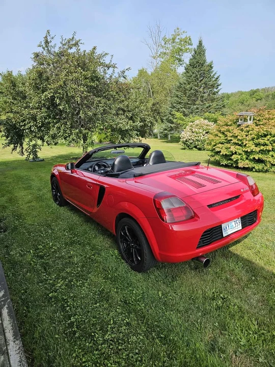 2002 Toyota MR2 Spyder/MR-S - Image 2 of 7