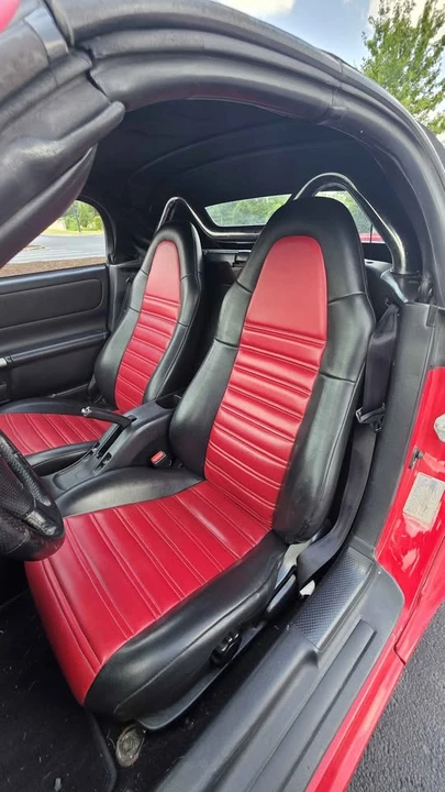 2002 Toyota MR2 Spyder/MR-S - Image 11 of 20