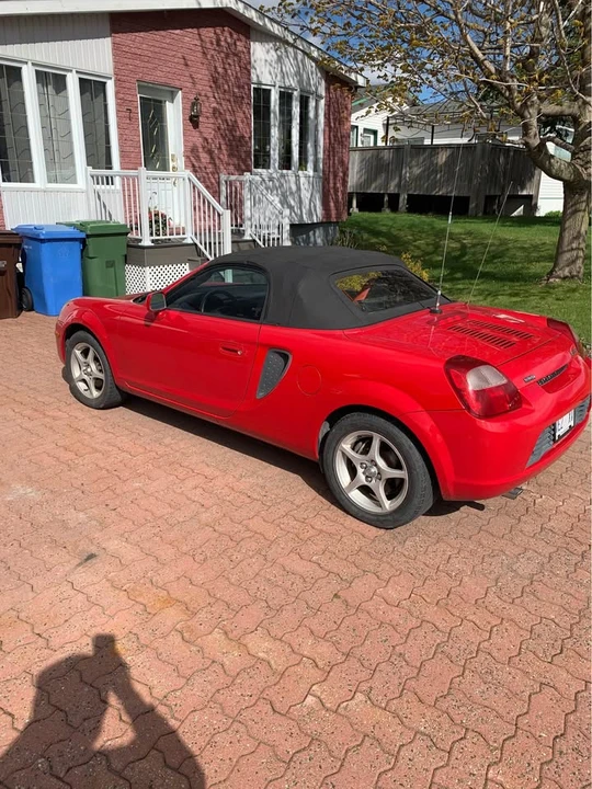 2002 Toyota MR2 Spyder/MR-S - Image 2 of 6