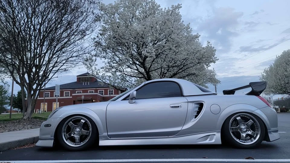 2002 Toyota MR2 Spyder/MR-S - Image 2 of 10