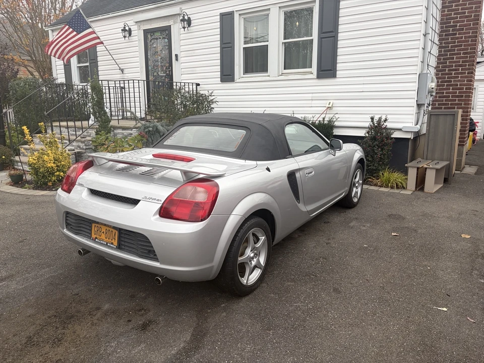 2002 Toyota MR2 Spyder/MR-S - Image 3 of 18