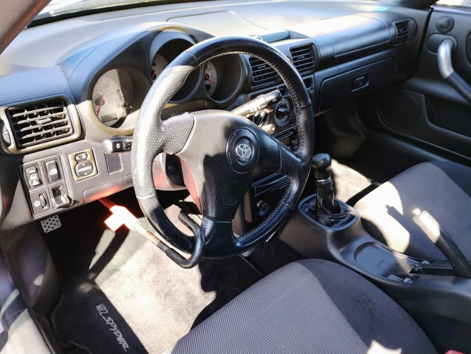 2002 Toyota MR2 Spyder/MR-S - Image 4 of 5
