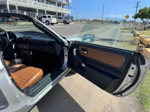 2002 Toyota MR2 Spyder/MR-S - Image 19 of 20