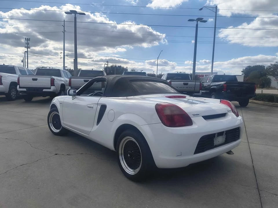 2002 Toyota MR2 Spyder/MR-S - Image 3 of 11