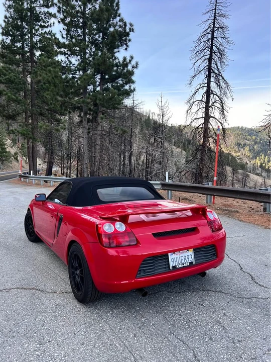 2002 Toyota MR2 Spyder/MR-S - Image 2 of 9