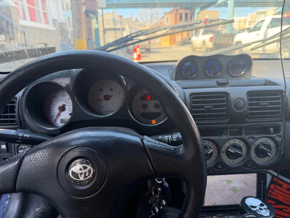2002 Toyota MR2 Spyder/MR-S - Image 12 of 17