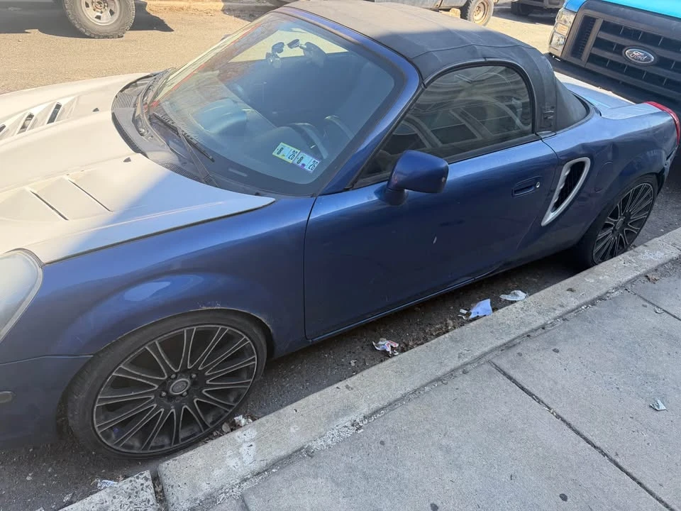 2002 Toyota MR2 Spyder/MR-S - Image 4 of 17