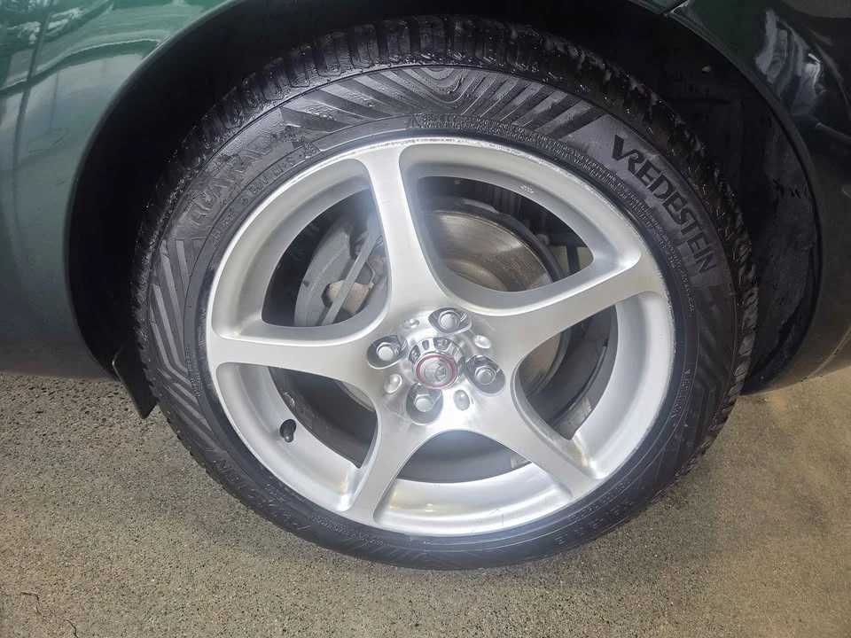 2002 Toyota MR2 Spyder/MR-S - Image 9 of 10