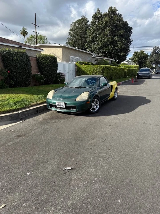 2002 Toyota MR2 Spyder/MR-S - Image 13 of 21