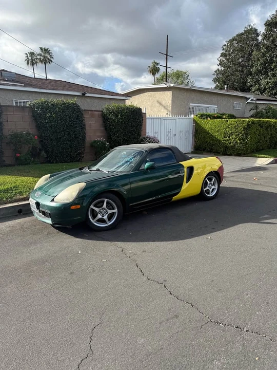 2002 Toyota MR2 Spyder/MR-S - Image 10 of 21