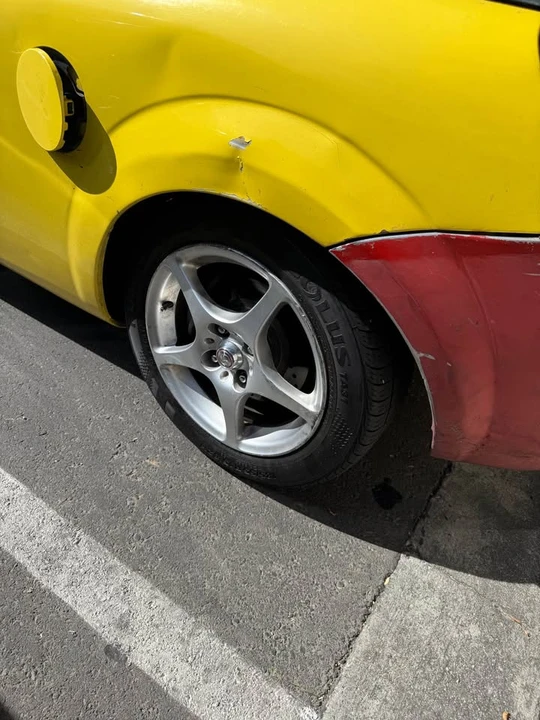 2002 Toyota MR2 Spyder/MR-S - Image 19 of 21