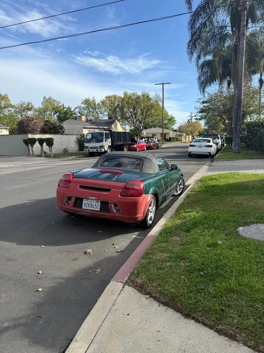 2002 Toyota MR2 Spyder/MR-S - Image 6 of 21