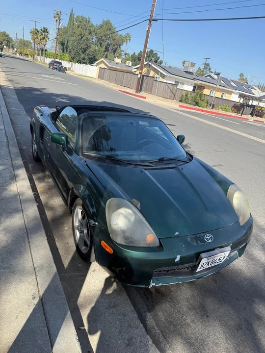 2002 Toyota MR2 Spyder/MR-S - Image 14 of 21