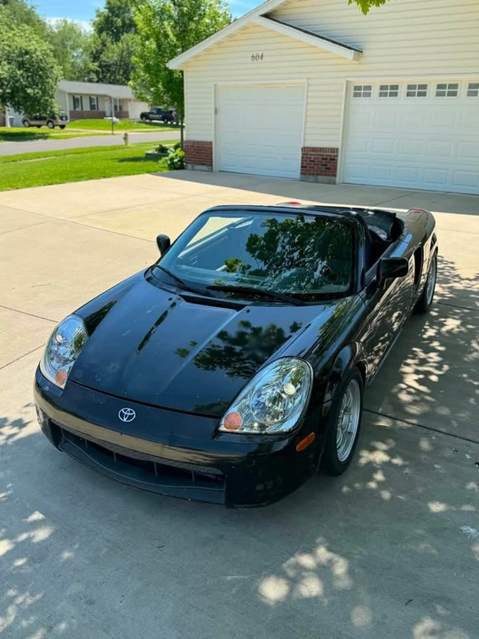 2002 Toyota MR2 Spyder/MR-S - Image 12 of 14