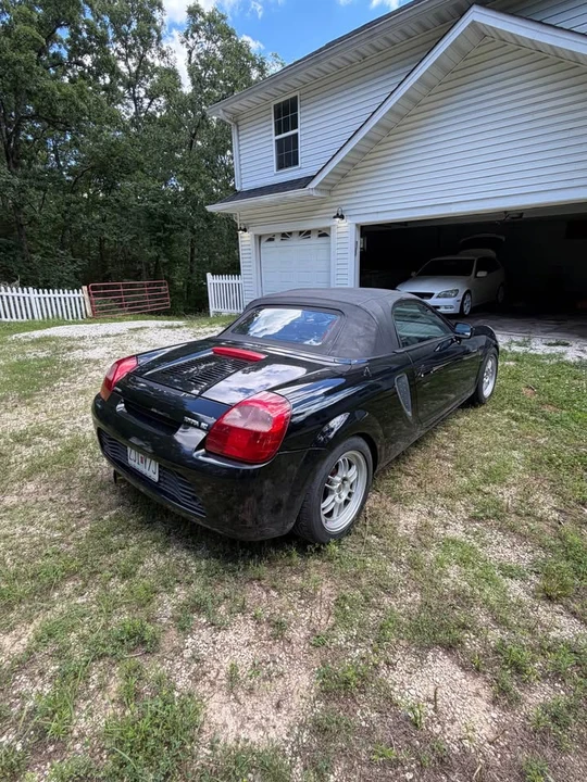 2002 Toyota MR2 Spyder/MR-S - Image 7 of 14